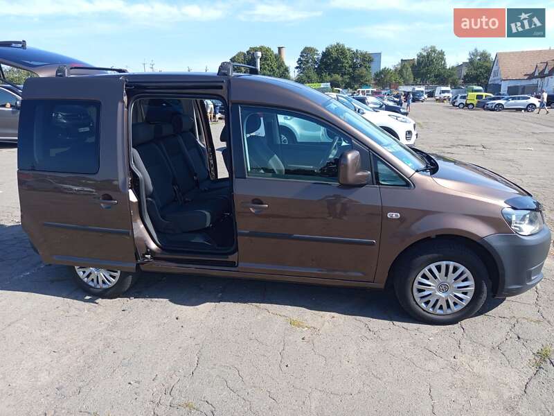 Мінівен Volkswagen Caddy 2015 в Рівному