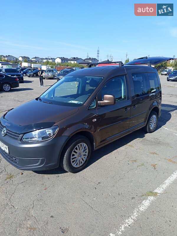 Мінівен Volkswagen Caddy 2015 в Рівному