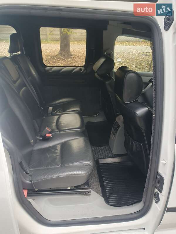 Минивэн Volkswagen Caddy 2008 в Киеве