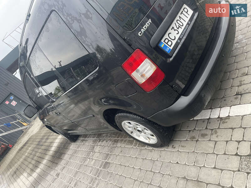 Минивэн Volkswagen Caddy 2005 в Великих Мостах