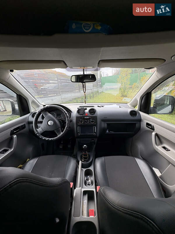 Минивэн Volkswagen Caddy 2008 в Львове