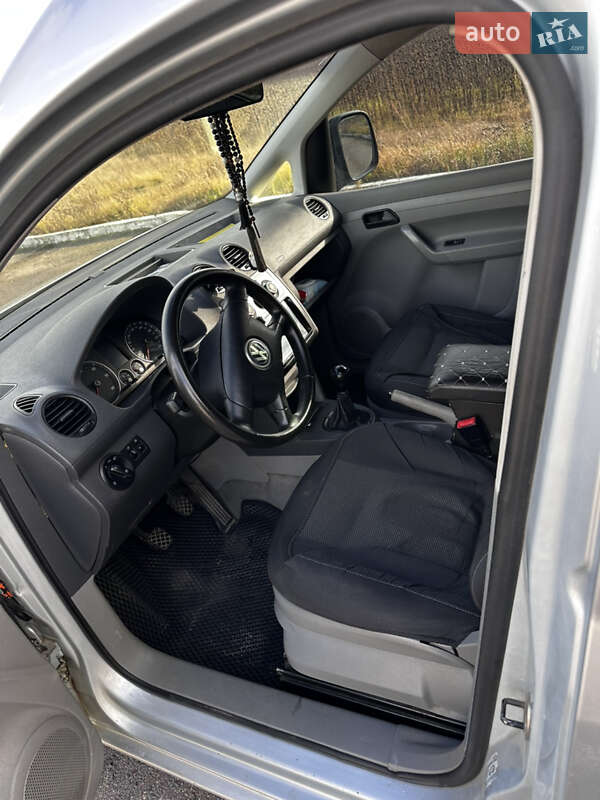 Минивэн Volkswagen Caddy 2005 в Сарнах фото 9 Минивэн Volkswagen Caddy 2005 в Сарнах