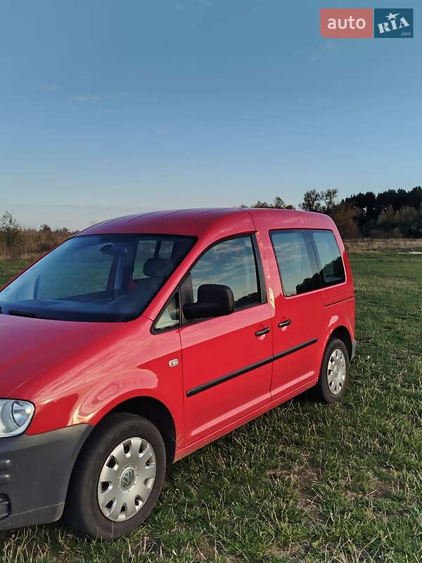 Минивэн Volkswagen Caddy 2009 в Ахтырке