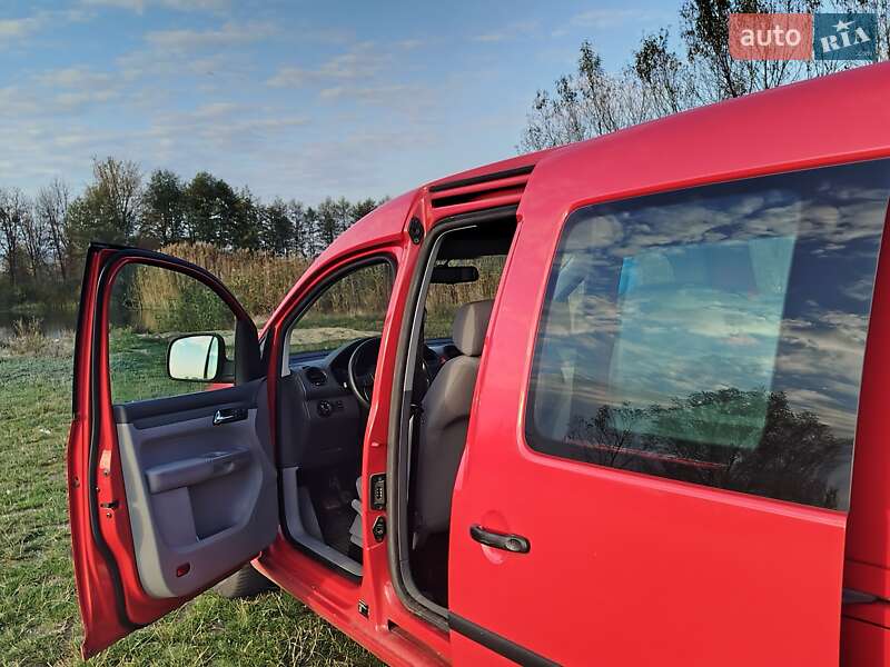 Минивэн Volkswagen Caddy 2009 в Ахтырке