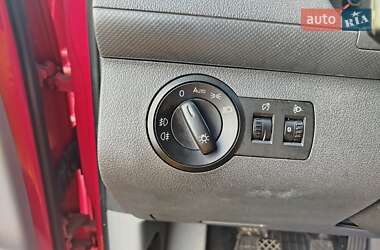 Минивэн Volkswagen Caddy 2009 в 