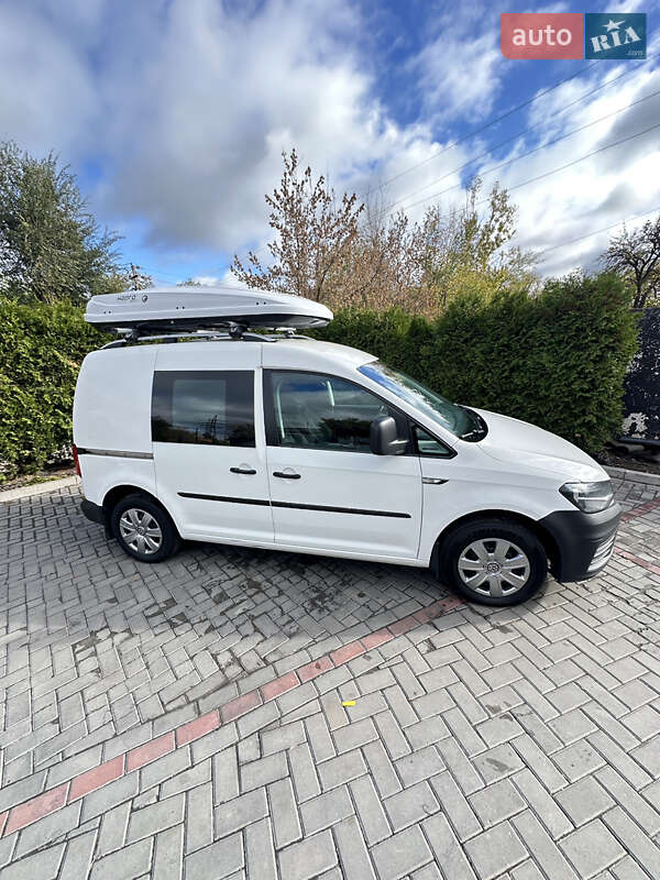 Грузовой фургон Volkswagen Caddy 2016 в Кривом Роге