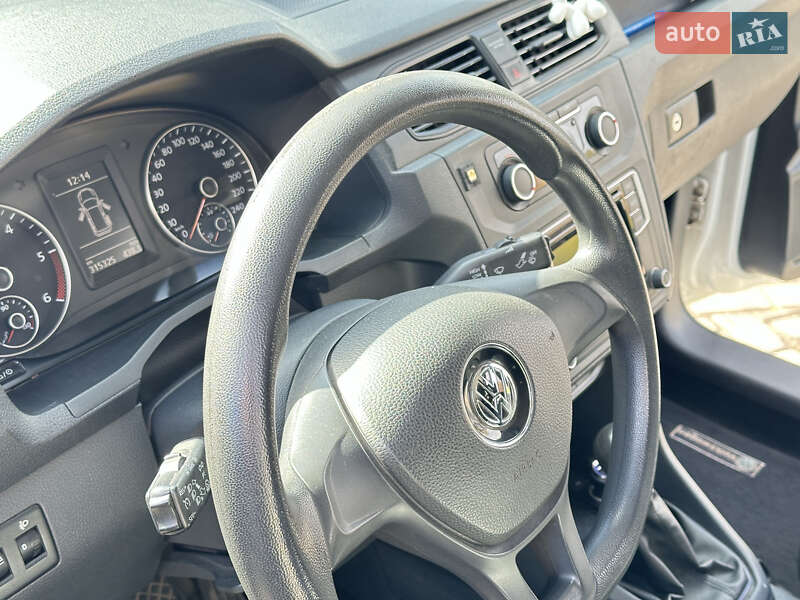 Грузовой фургон Volkswagen Caddy 2016 в Кривом Роге