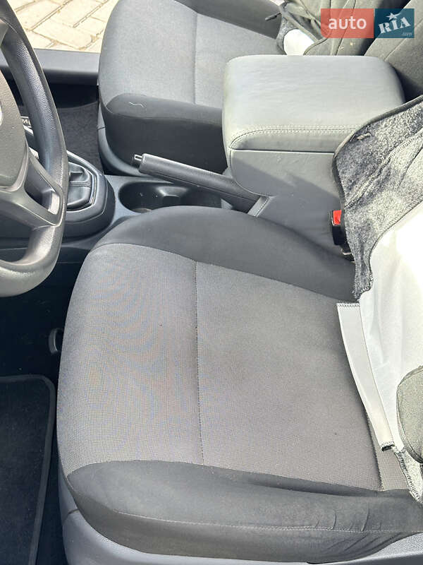 Грузовой фургон Volkswagen Caddy 2016 в Кривом Роге