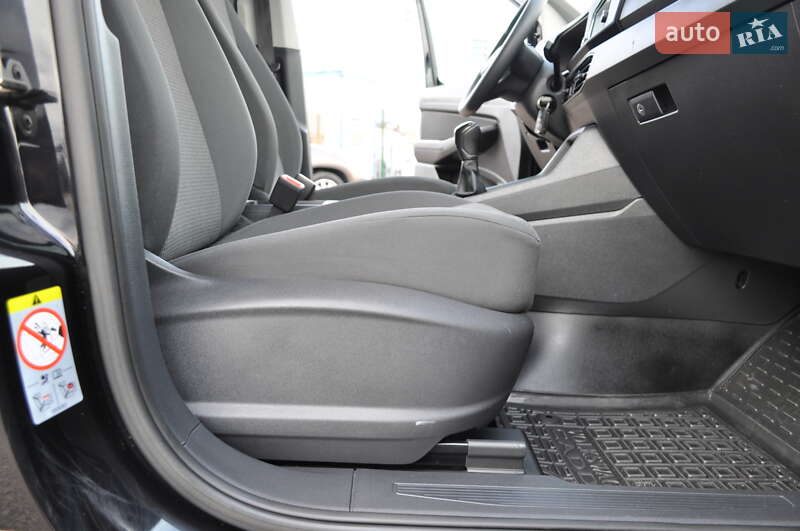 Грузовой фургон Volkswagen Caddy 2021 в Киеве