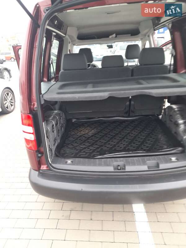 Мінівен Volkswagen Caddy 2011 в Рокитному