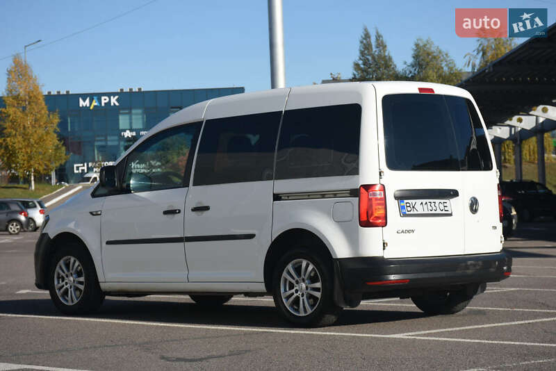 Мінівен Volkswagen Caddy 2016 в Рівному