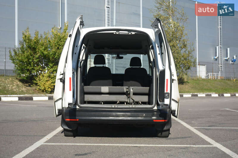 Мінівен Volkswagen Caddy 2016 в Рівному