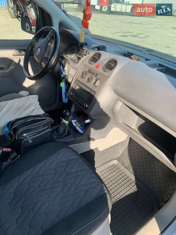 Минивэн Volkswagen Caddy 2008 в Хмельницком