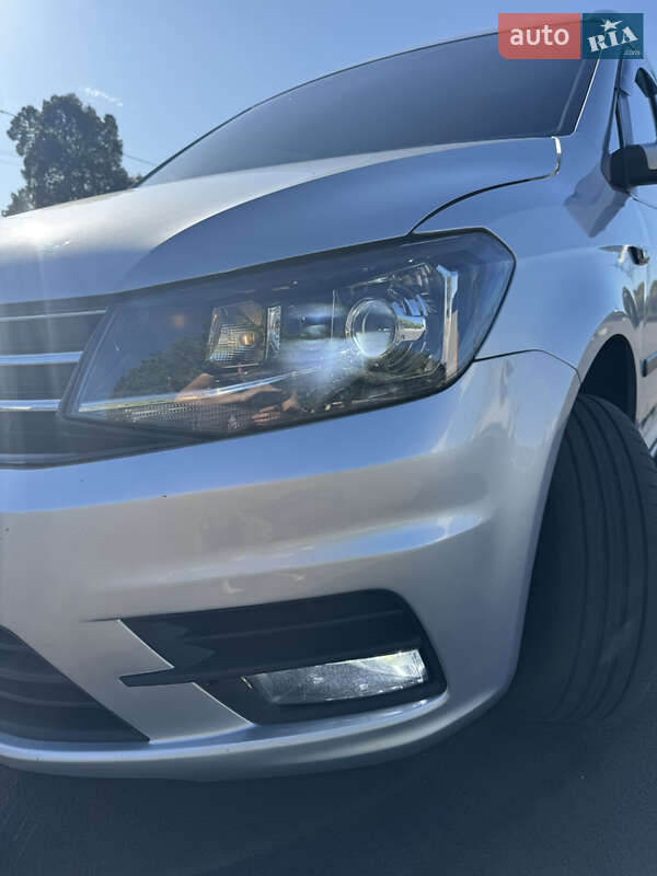 Минивэн Volkswagen Caddy 2012 в Коропе фото 20 Минивэн Volkswagen Caddy 2012 в Коропе