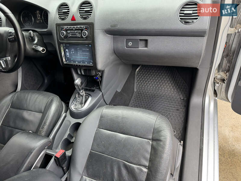 Минивэн Volkswagen Caddy 2011 в Тячеве фото 27 Минивэн Volkswagen Caddy 2011 в Тячеве