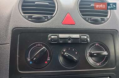 Вантажний фургон Volkswagen Caddy 2007 в  фото 22 Вантажний фургон Volkswagen Caddy 2007 в