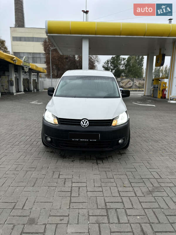 Другие грузовики Volkswagen Caddy 2011 в Киеве фото 2 Другие грузовики Volkswagen Caddy 2011 в Киеве