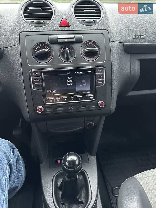 Другие грузовики Volkswagen Caddy 2011 в Киеве фото 8 Другие грузовики Volkswagen Caddy 2011 в Киеве