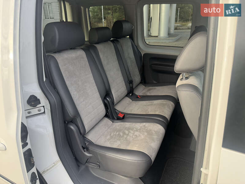 Минивэн Volkswagen Caddy 2013 в Львове