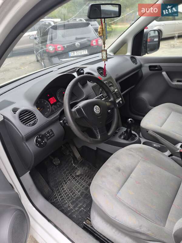 Минивэн Volkswagen Caddy 2006 в Киеве фото 7 Минивэн Volkswagen Caddy 2006 в Киеве