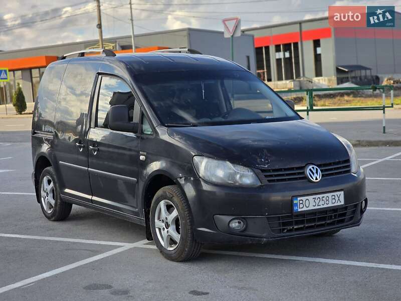 Вантажний фургон Volkswagen Caddy 2012 в Тернополі