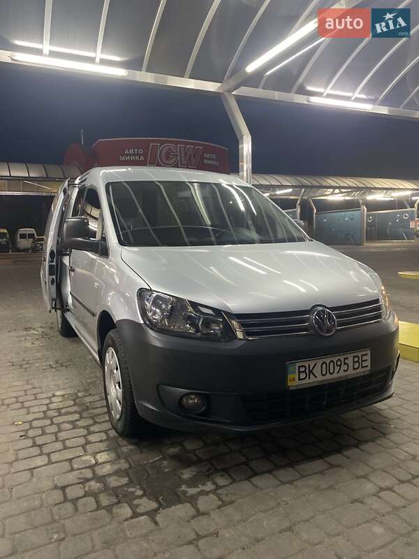 Вантажний фургон Volkswagen Caddy 2010 в Рівному фото Вантажний фургон Volkswagen Caddy 2010 в Рівному