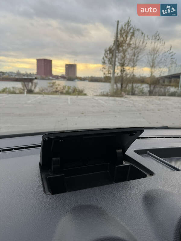 Минивэн Volkswagen Caddy 2014 в Киеве фото 22 Минивэн Volkswagen Caddy 2014 в Киеве