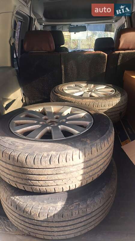 Минивэн Volkswagen Caddy 2008 в Дрогобыче