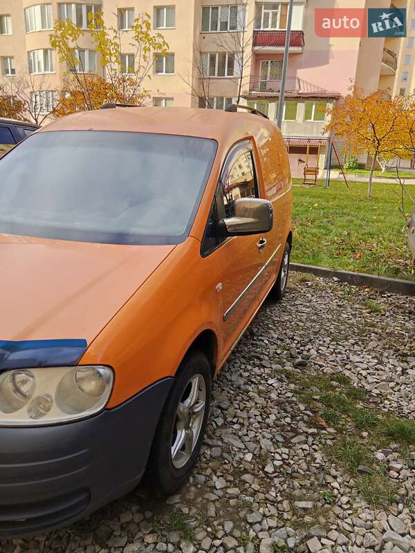 Вантажний фургон Volkswagen Caddy 2008 в Івано-Франківську