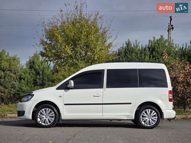 Минивэн Volkswagen Caddy 2014 в Хмельницком
