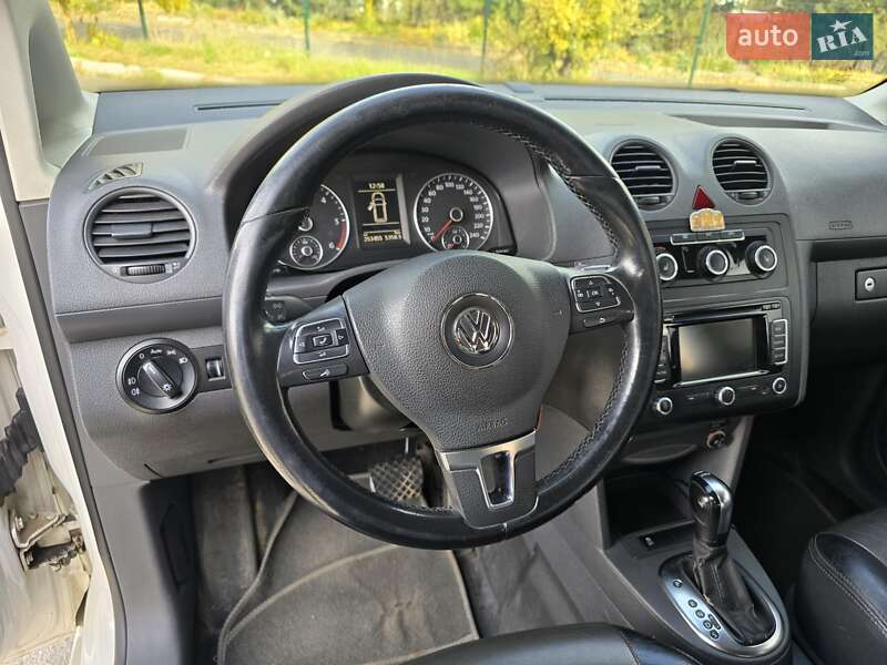 Минивэн Volkswagen Caddy 2014 в Хмельницком