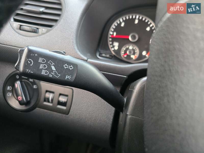 Минивэн Volkswagen Caddy 2014 в Хмельницком