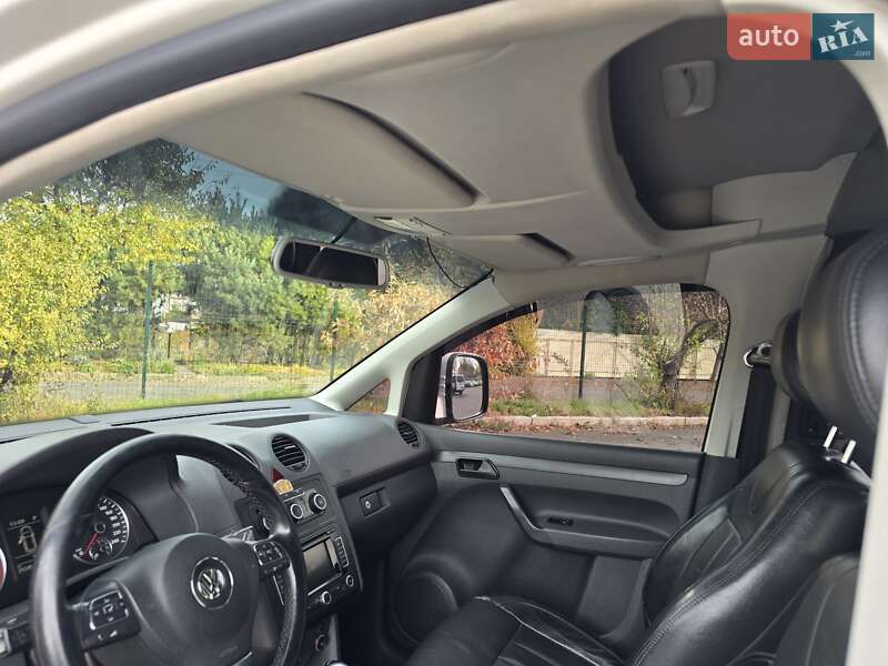 Минивэн Volkswagen Caddy 2014 в Хмельницком