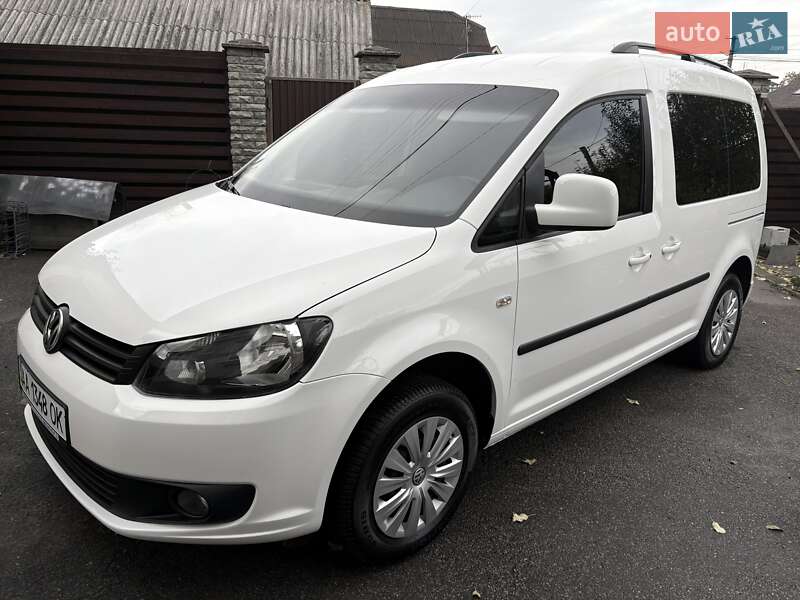 Минивэн Volkswagen Caddy 2015 в Киеве фото Минивэн Volkswagen Caddy 2015 в Киеве