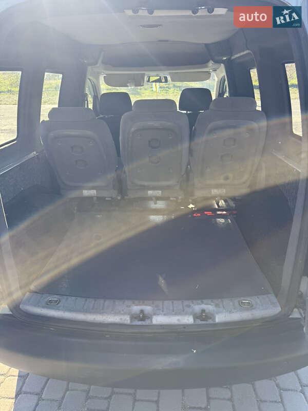 Минивэн Volkswagen Caddy 2004 в Львове