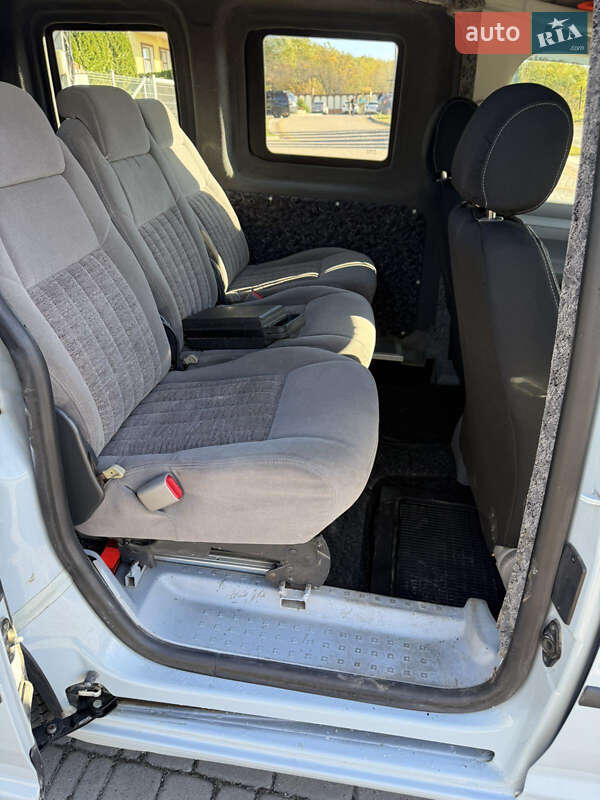 Минивэн Volkswagen Caddy 2004 в Львове