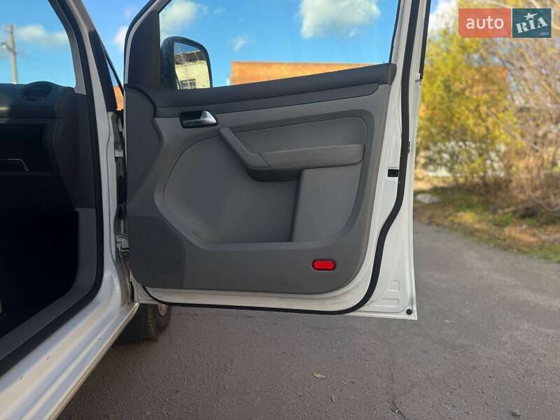 Мінівен Volkswagen Caddy 2010 в Козятині фото 10 Мінівен Volkswagen Caddy 2010 в Козятині