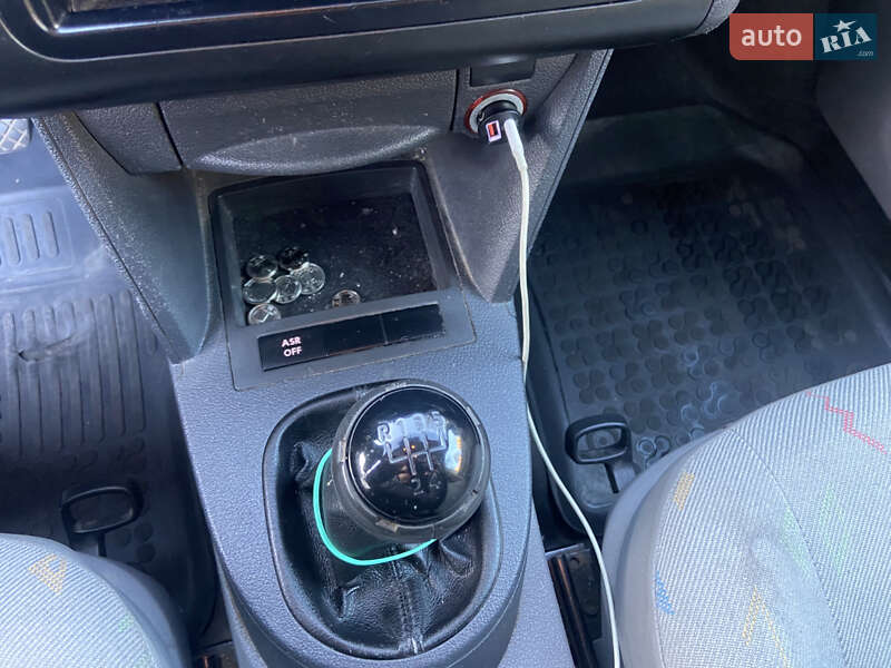 Мінівен Volkswagen Caddy 2009 в Львові