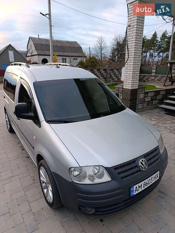 Мінівен Volkswagen Caddy 2009 в Житомирі