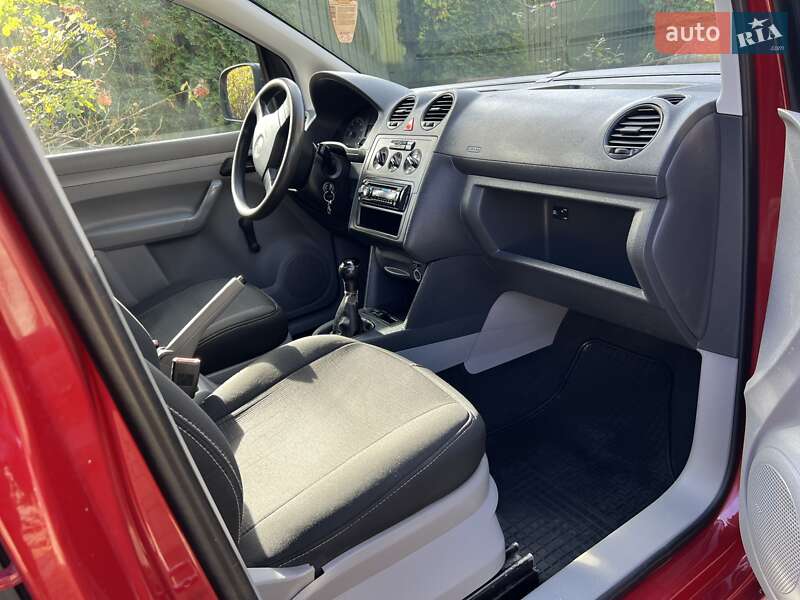 Минивэн Volkswagen Caddy 2008 в Хмельницком