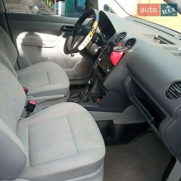 Мінівен Volkswagen Caddy 2010 в Гадячі