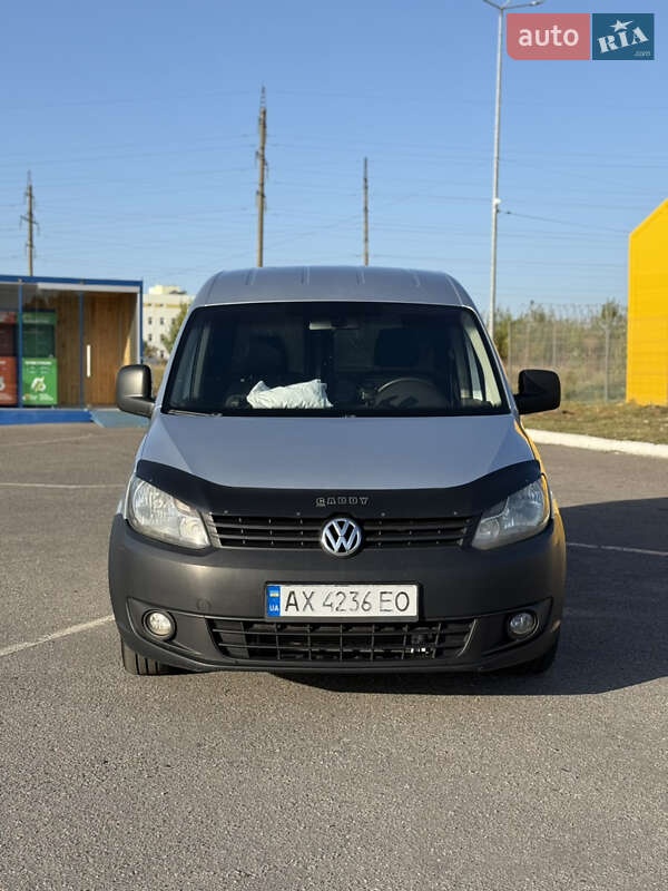Грузовой фургон Volkswagen Caddy 2011 в Полтаве