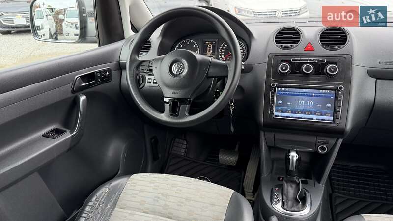 Грузопассажирский фургон Volkswagen Caddy 2012 в Харькове
