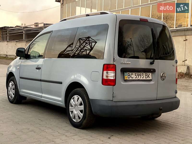 Минивэн Volkswagen Caddy 2004 в Львове