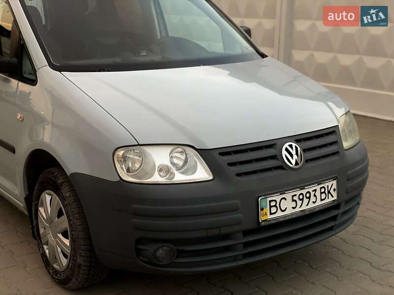 Минивэн Volkswagen Caddy 2004 в Львове