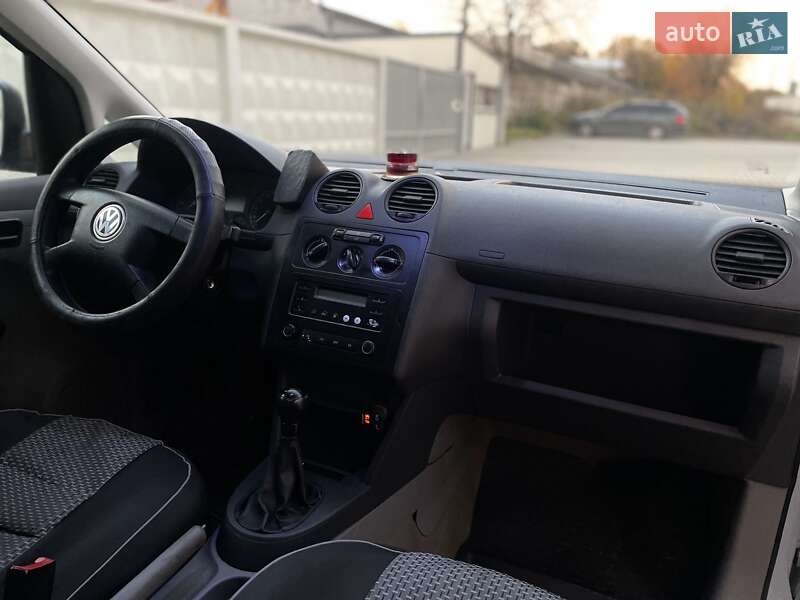 Минивэн Volkswagen Caddy 2004 в Львове