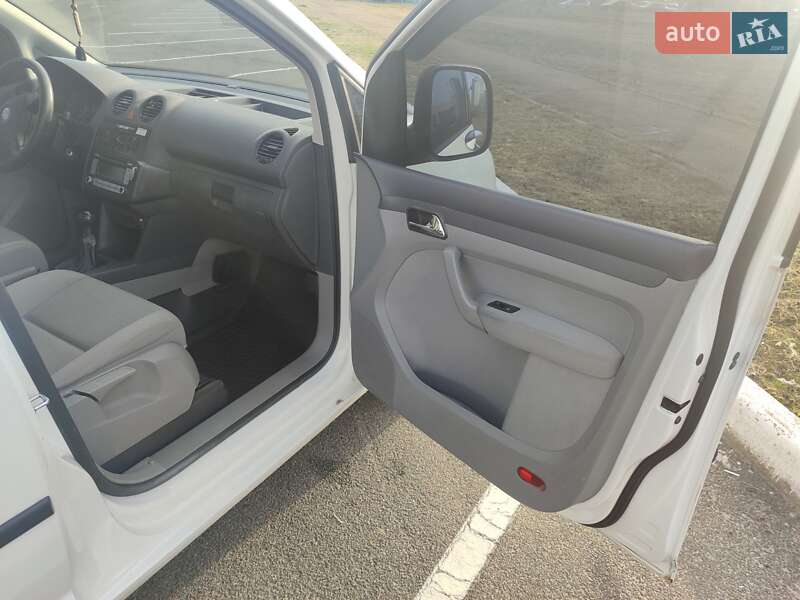 Минивэн Volkswagen Caddy 2006 в Киеве фото 11 Минивэн Volkswagen Caddy 2006 в Киеве
