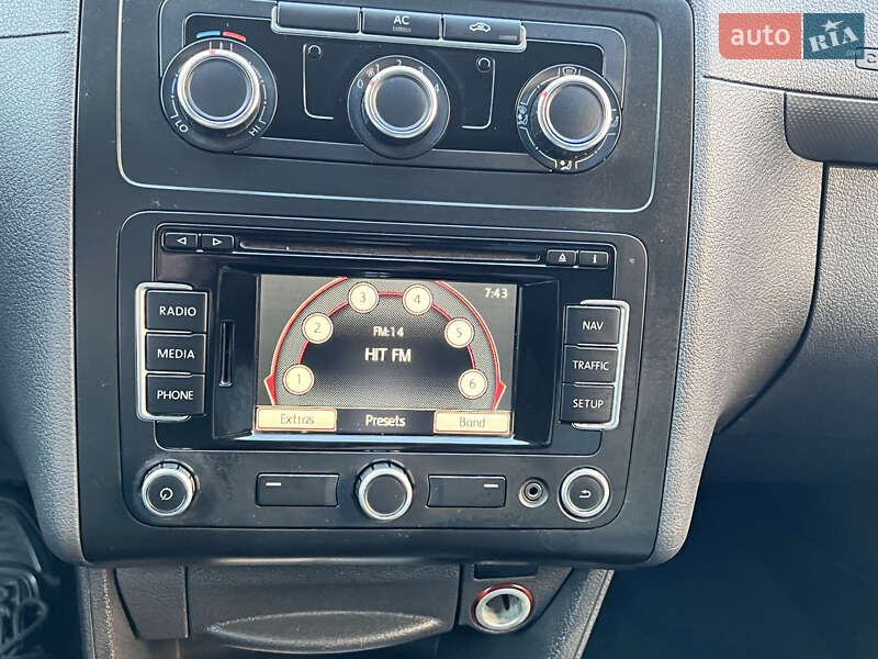 Грузопассажирский фургон Volkswagen Caddy 2010 в Киеве фото 13 Грузопассажирский фургон Volkswagen Caddy 2010 в Киеве