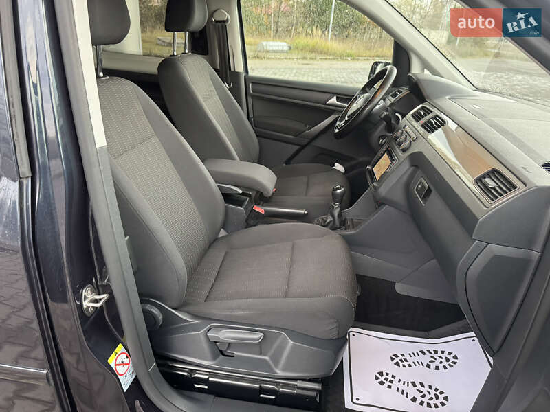 Мінівен Volkswagen Caddy 2017 в Львові