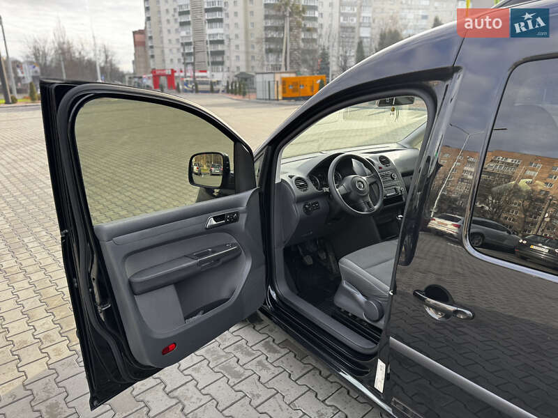 Минивэн Volkswagen Caddy 2014 в Луцке